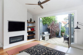 ER125 - Crows Nest Comfort Spacious 3 bedroom home, Sydney